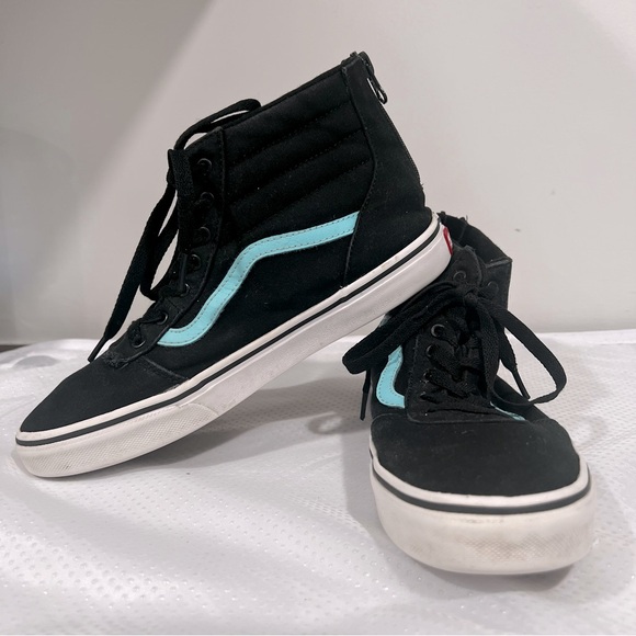 Vans Shoes - Vans Sk8-Hi Sneaker Women’s Sz 6
